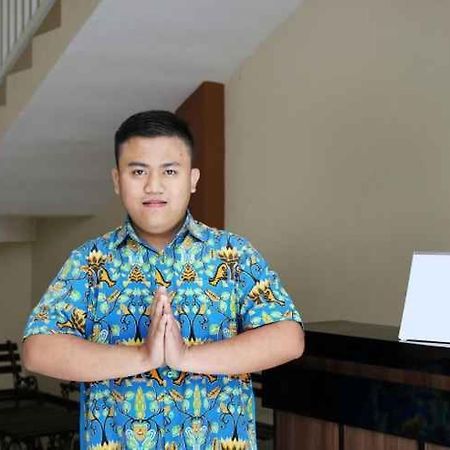 Cah Ayu Guest House Malang Buitenkant foto