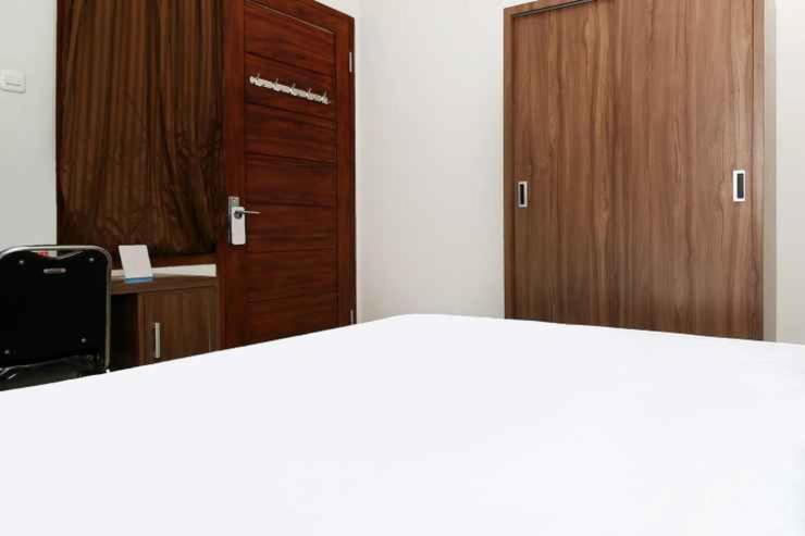 Cah Ayu Guest House Malang Buitenkant foto